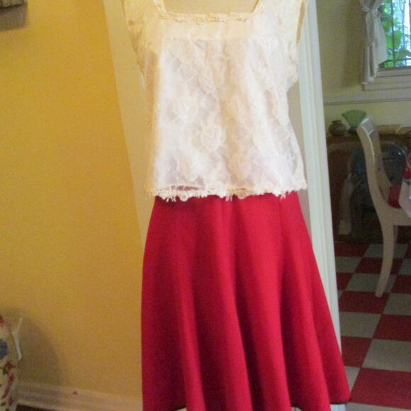 Red Light Wool Circle Skirt Black Trim Medium - Picture 5 of 6